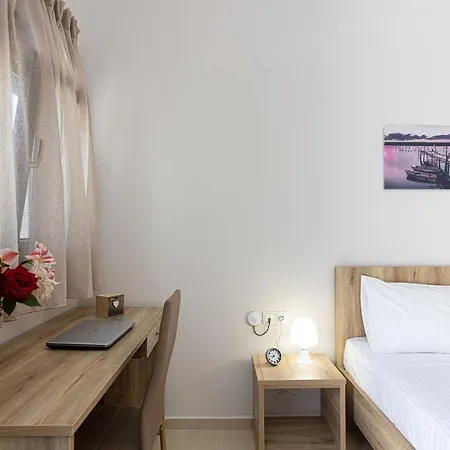 Nafsika Apt, Studio For 2, Very Close To The Appartement Réthymnon